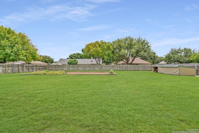121 Maderas, Seguin, TX 78155 - view of yard
