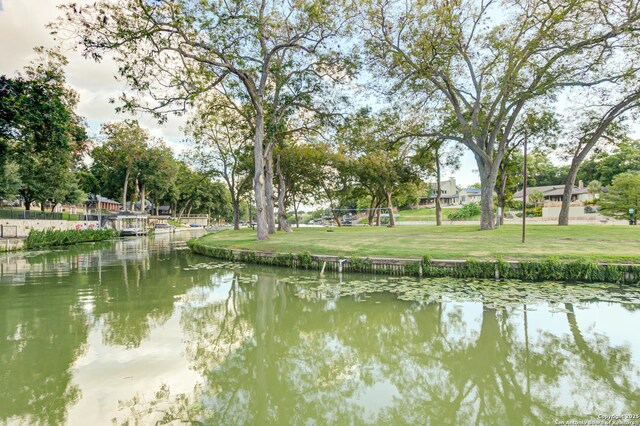 121 Maderas, Seguin, TX 78155 - water view