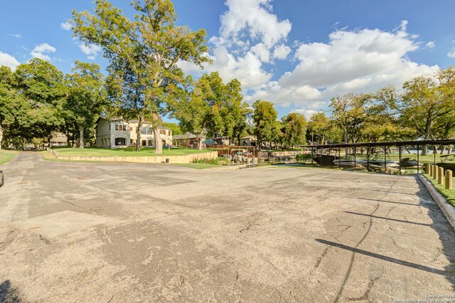 121 Maderas, Seguin, TX 78155 - surrounding community with covered parking