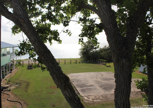 38 Peggy, Palacios, TX 77465 - view of yard featuring a water view