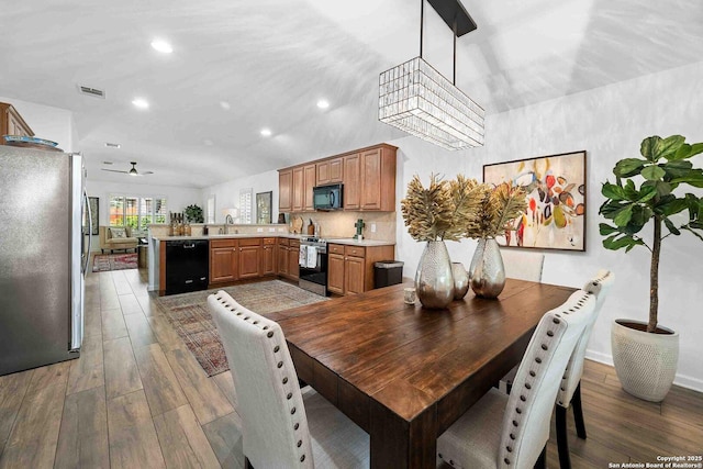3714 Cotoneaster, San Antonio, TX 78261 - dining area featuring light wood-type flooring, recessed lighting, a ceiling fan, and baseboards