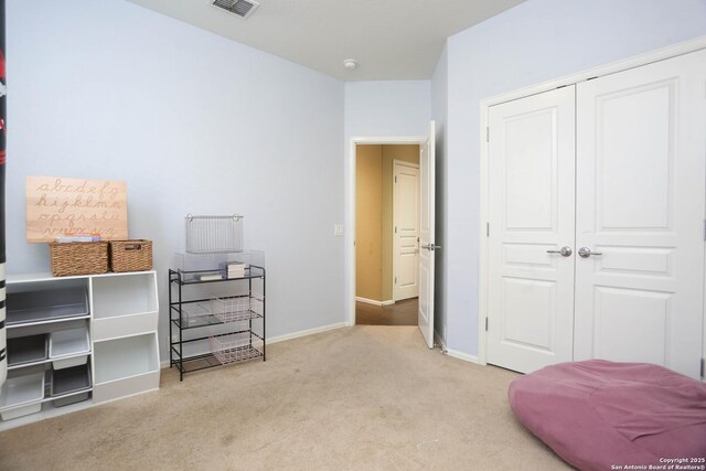 3410 Port Pl, San Antonio, TX 78253 - living area with carpet flooring and baseboards
