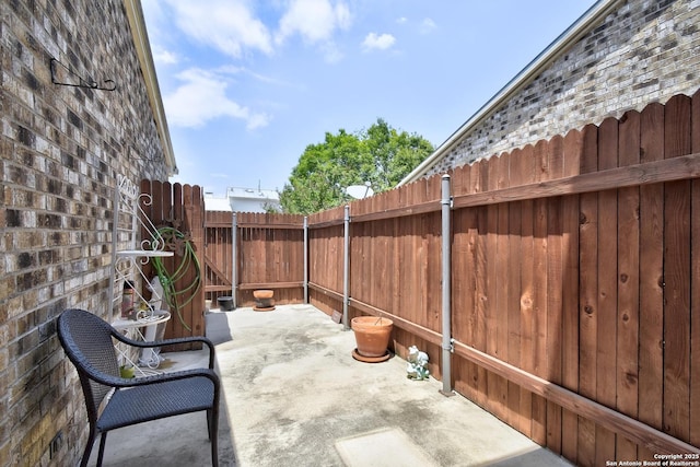 67 Oakwell Farms, San Antonio, TX 78218 - view of patio / terrace