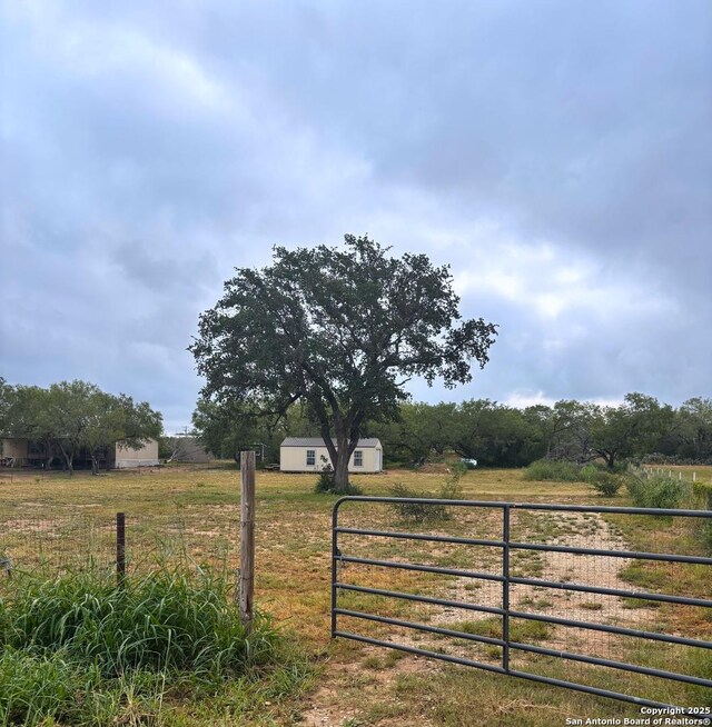 134 County Road 2664, Devine, TX 78016