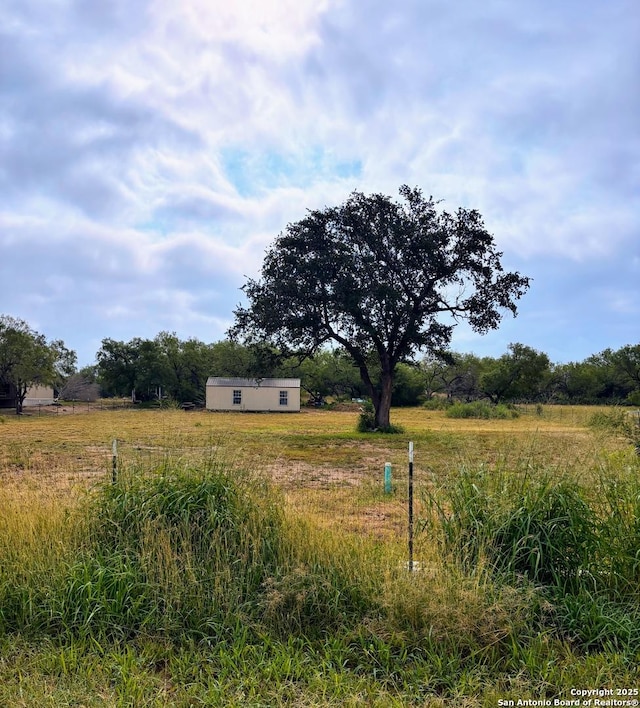 134 County Road 2664, Devine, TX 78016