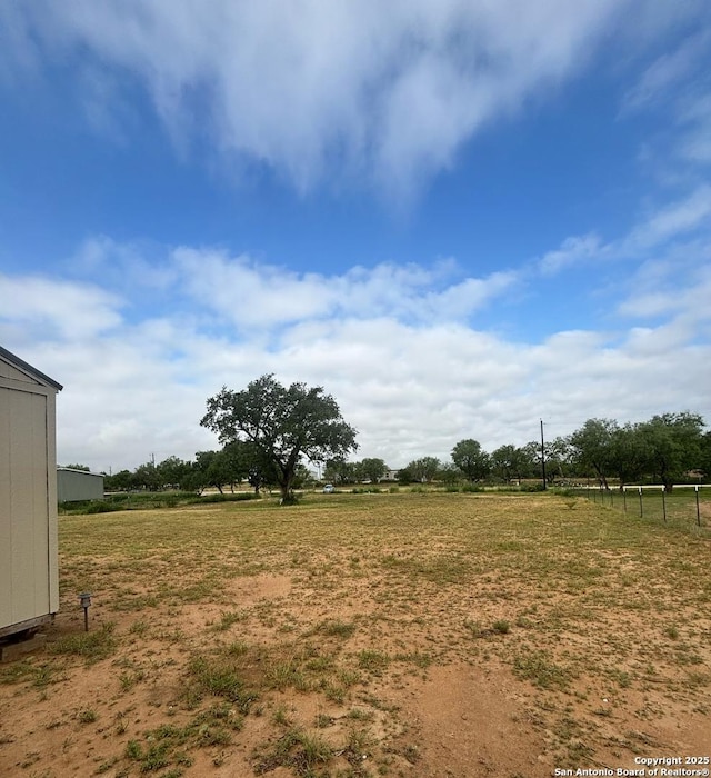 134 County Road 2664, Devine, TX 78016