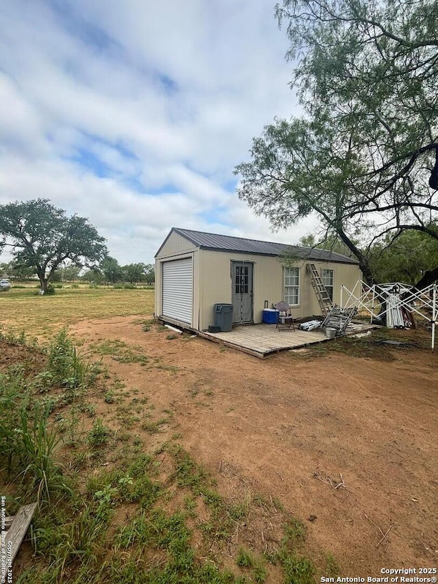 134 County Road 2664, Devine, TX 78016