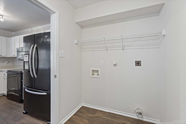1011 Cat Mesa, San Antonio, TX 78251 - laundry area featuring hookup for a gas dryer, dark wood finished floors, baseboards, washer hookup, and hookup for an electric dryer