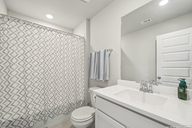 4538 Nueces, San Antonio, TX 78253 - bathroom with toilet, vanity, recessed lighting, and curtained shower