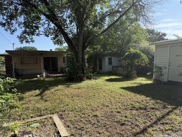 254 W Greenway Ave, San Antonio, TX 78226 - view of grassy yard
