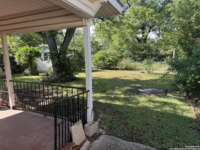 254 W Greenway Ave, San Antonio, TX 78226 - view of green lawn