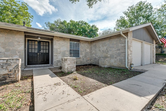 1111 Rio Linda, San Antonio, TX 78245 - doorway to property featuring stone siding
