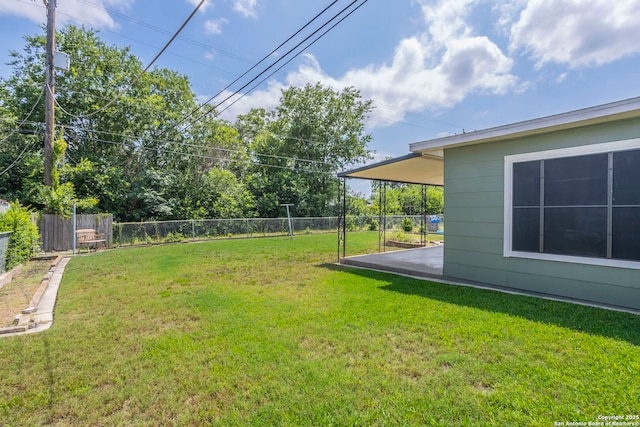 322 Pool, San Antonio, TX 78223 - view of yard