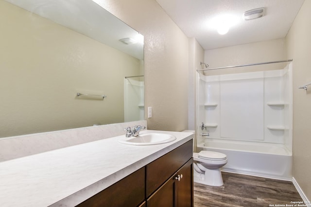 202 Reuben Kemper, San Antonio, TX 78220 - full bath featuring wood finished floors, vanity, toilet, and bathtub / shower combination