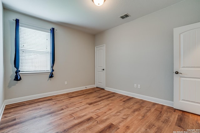 2714 Trailmont Dr, San Antonio, TX 78253 - spare room featuring light wood-type flooring and baseboards