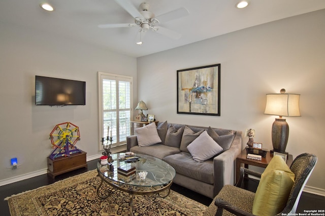 8 Kensington Ct, San Antonio, TX 78218 - living area featuring ceiling fan, recessed lighting, baseboards, and dark wood-type flooring
