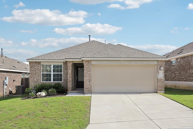 6131 Akin, San Antonio, TX 78261 - ranch-style house with a front lawn, driveway, brick siding, and roof with shingles