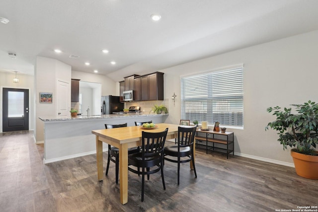 6131 Akin, San Antonio, TX 78261 - dining room featuring dark wood-style floors, baseboards, and recessed lighting