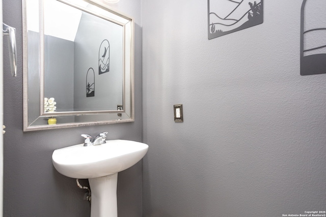 20926 Encino Pebble, San Antonio, TX 78259 - view of bathroom