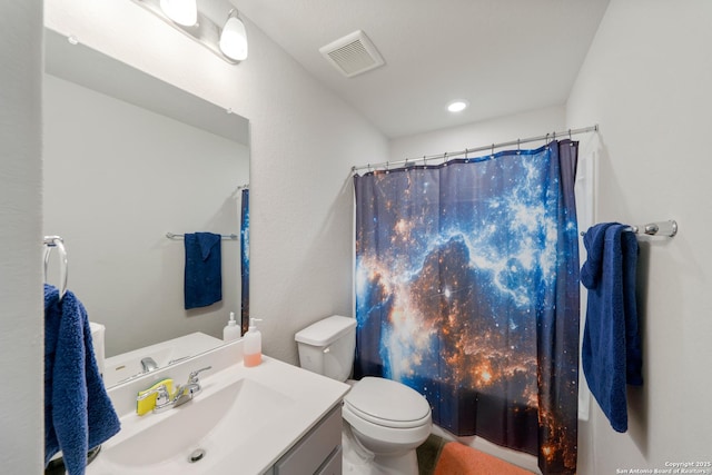 10815 Fox Trot, Converse, TX 78109 - full bathroom featuring vanity, toilet, and a shower with shower curtain