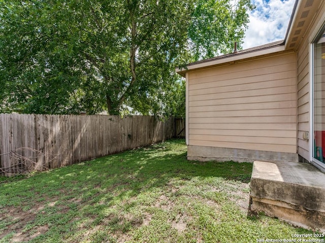 6211 Post Mi, San Antonio, TX 78244 - view of yard