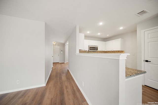 11907 Creek Peak, San Antonio, TX 78253 - corridor featuring wood finished floors, recessed lighting, and baseboards
