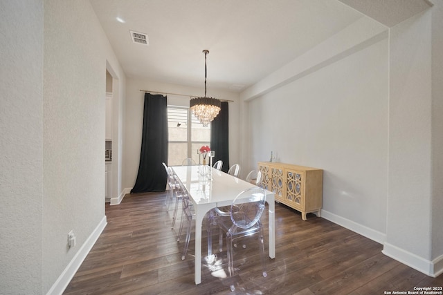 418 Sundance Way, San Antonio, TX 78253 - dining room with a chandelier, dark wood finished floors, and baseboards