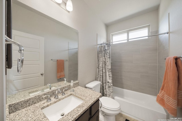 418 Sundance Way, San Antonio, TX 78253 - bathroom featuring vanity, toilet, and shower / tub combo