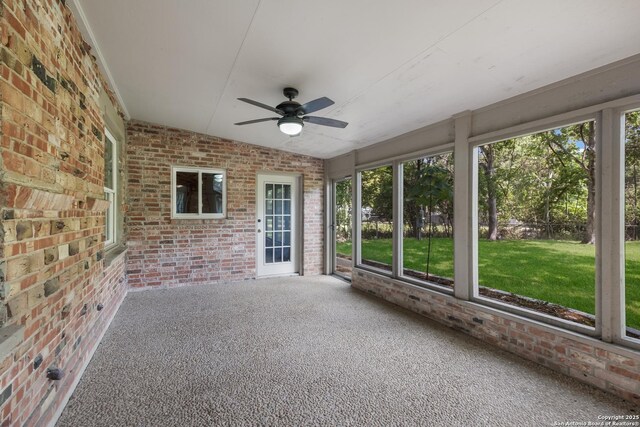 123 Serene Creek Ln, Mcqueeney, TX 78123 - unfurnished sunroom featuring a ceiling fan and healthy amount of natural light