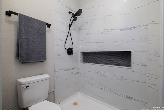 6514 Ithaca Fls, San Antonio, TX 78239 - full bath featuring a marble finish shower and toilet