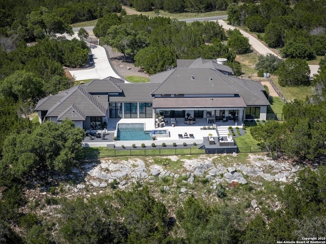 121 Greystone Pt, Boerne, TX 78006 - aerial view of property and surrounding area with a pool area