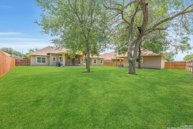 1216 Windy Dawn, Seguin, TX 78155 - view of yard