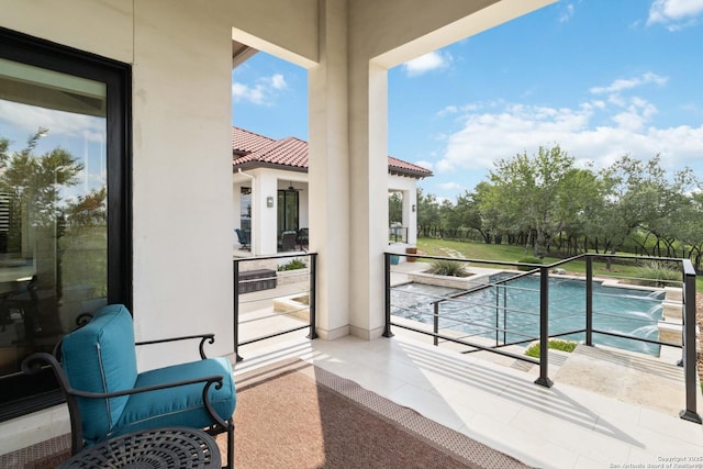 23510 Avila, San Antonio, TX 78255 - balcony with view of pool area