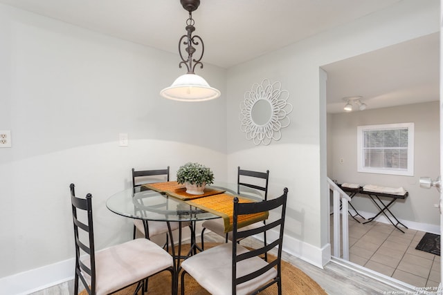 305 Kendalia, San Antonio, TX 78214 - dining room featuring baseboards