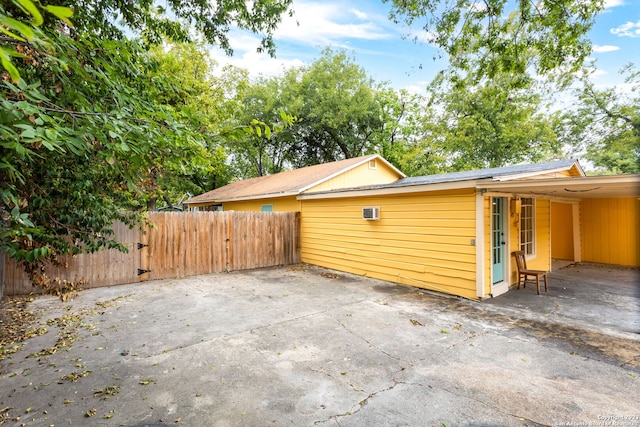 305 Kendalia, San Antonio, TX 78214 - view of side of property with driveway