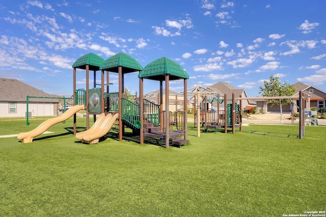 10814 Prusiner, Converse, TX 78109 - community playground with a lawn