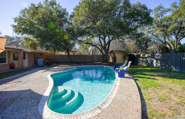 215 Five Oaks, San Antonio, TX 78209 - view of pool with central AC