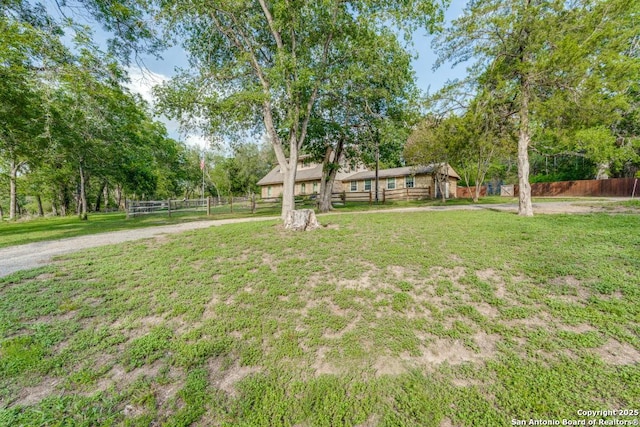 289 Deer Slayer, Seguin, TX 78155 - view of yard