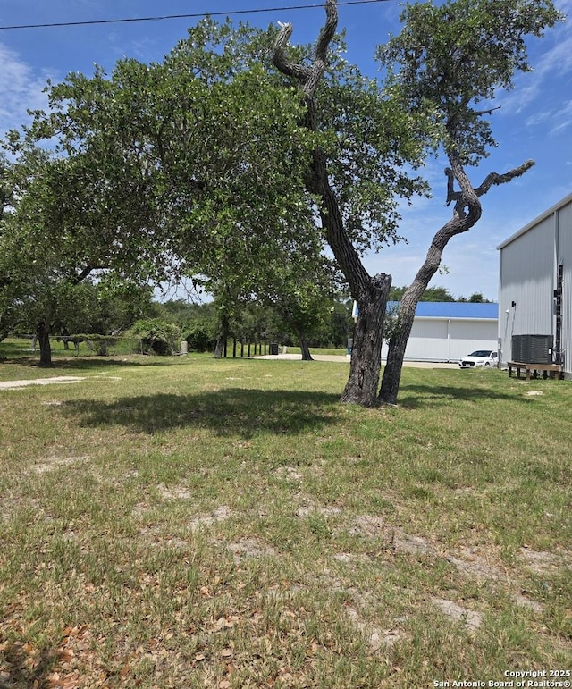 205 S 9th St, Rockport, TX 78382