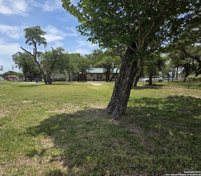 205 S 9th St, Rockport, TX 78382