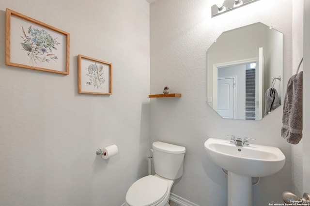 14468 Gecko Lndg, San Antonio, TX 78253 - half bathroom featuring toilet
