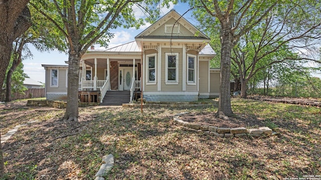 160 E Klein, New Braunfels, TX 78130 - victorian house featuring covered porch and metal roof
