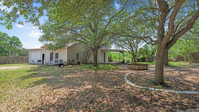 160 E Klein, New Braunfels, TX 78130 - view of yard with a garage