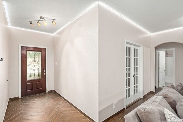 4222 Manitou Bay, San Antonio, TX 78259 - foyer entrance with baseboards and arched walkways