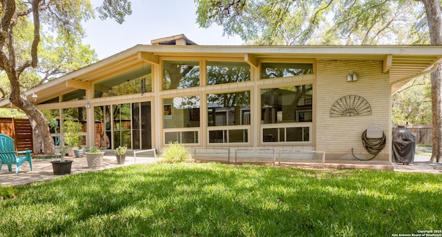 2818 Old Moss, San Antonio, TX 78217 - back of property featuring a patio