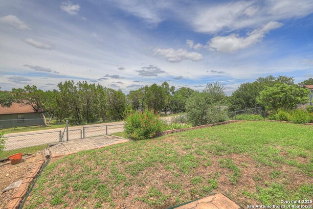 821 Lakeview, Canyon Lake, TX 78133 - view of yard