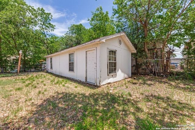 3311 W Commerce St, San Antonio, TX 78228 - view of outdoor structure