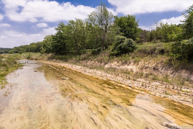 000 Oakridge Trl, Pipe Creek, TX 78063