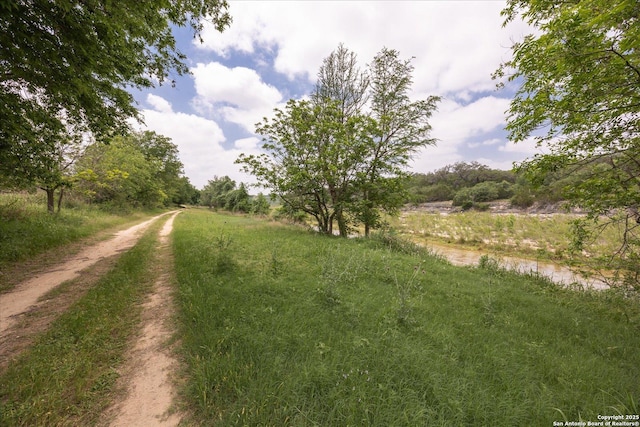 000 Oakridge Trl, Pipe Creek, TX 78063