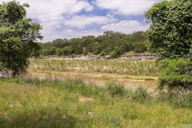 000 Oakridge Trl, Pipe Creek, TX 78063